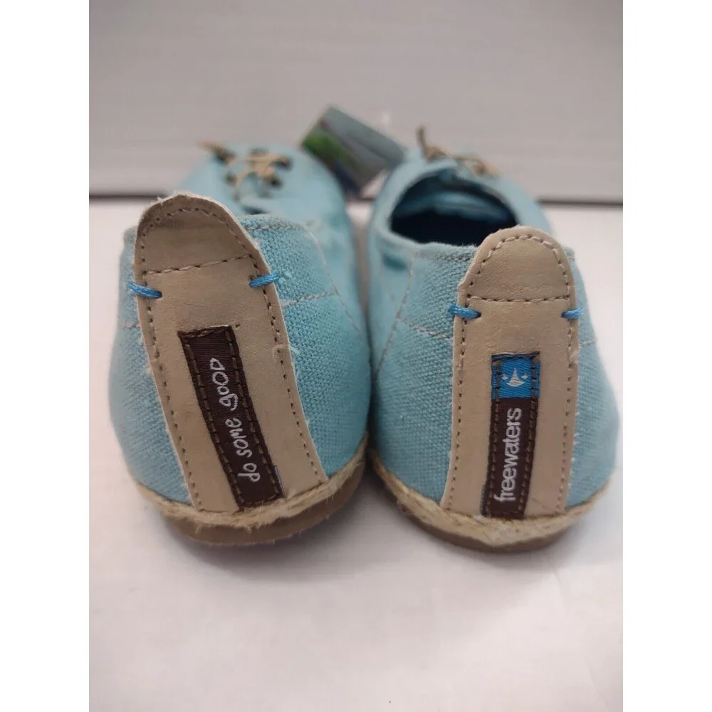 Freewaters Womens Blue Slip On Canvas Espadrille Shoes Size 9 NWT